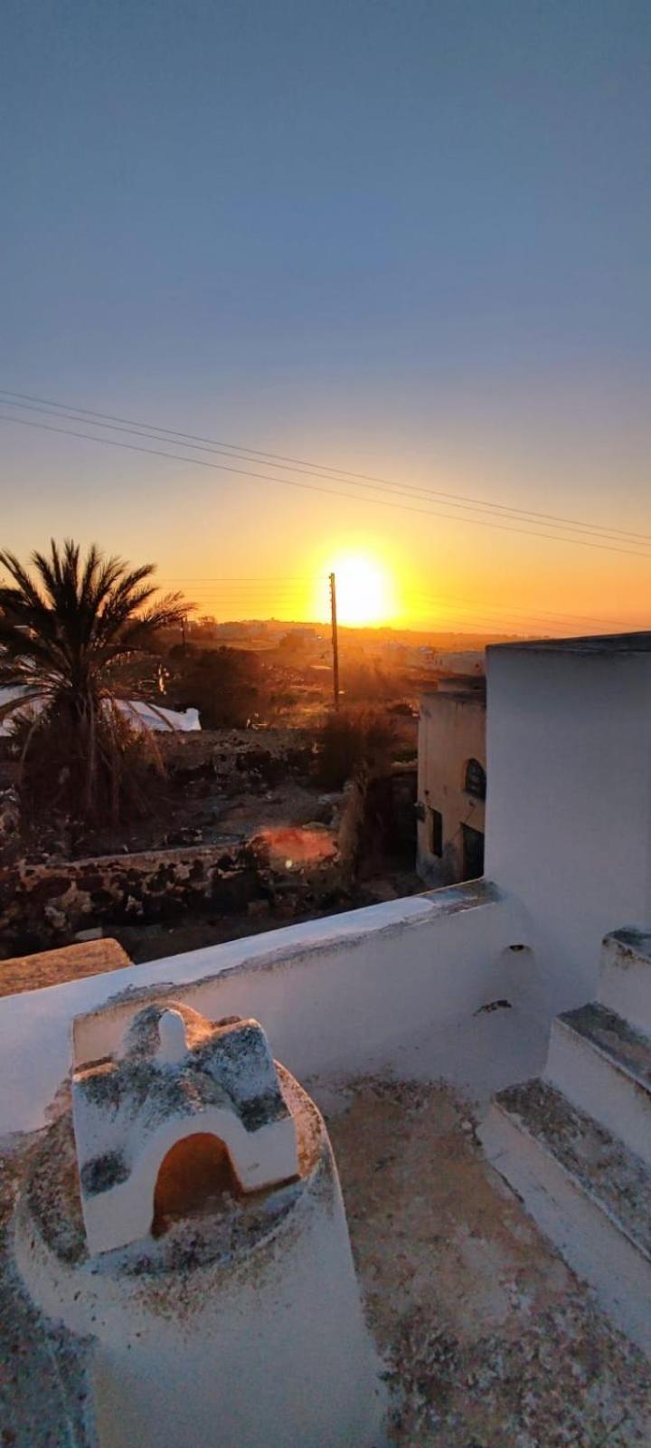 Palm Tree Hill Oia Exterior foto