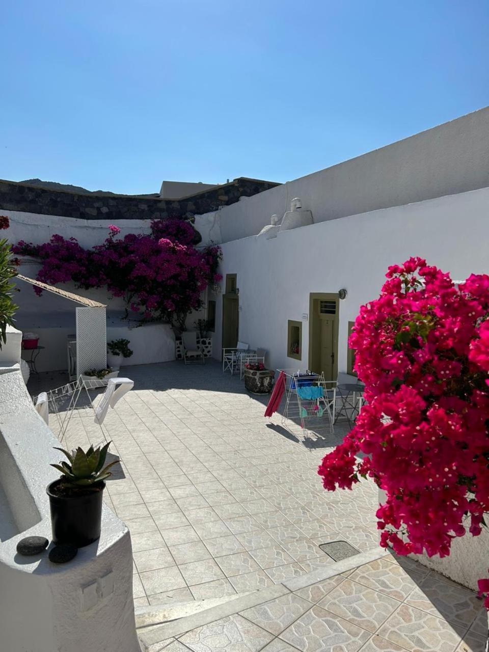 Palm Tree Hill Oia Exterior foto