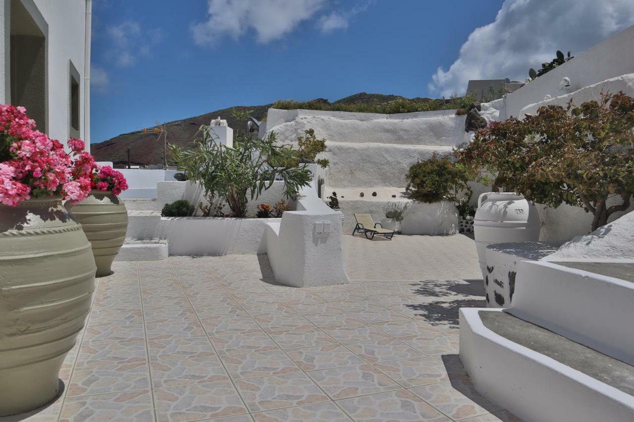Palm Tree Hill Oia Exterior foto